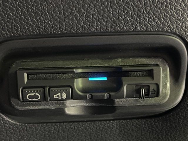 HONDA VEZEL HYBRID 4WD 2015 Image 31