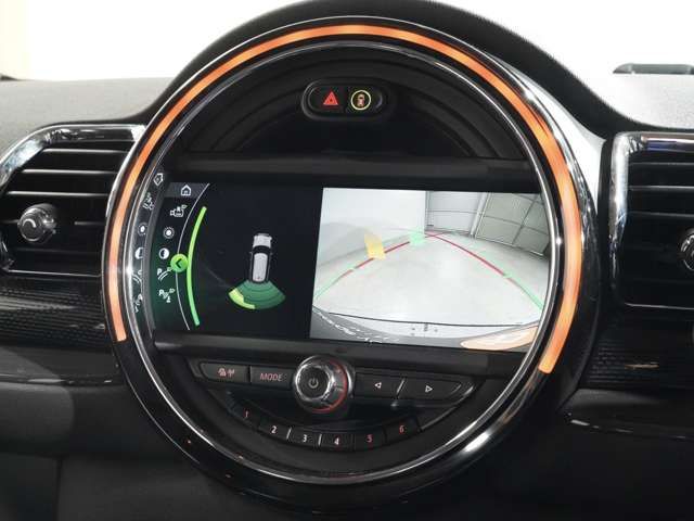 BMW MINI COOPER SD C 2019 Image 31