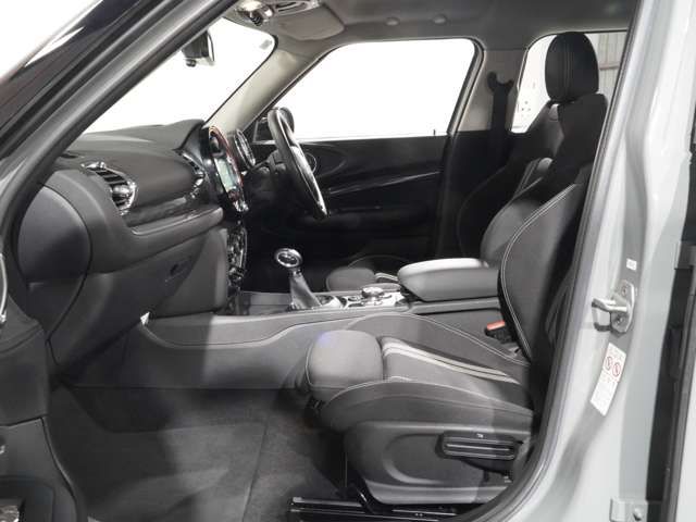 BMW MINI COOPER SD C 2019 Image 31