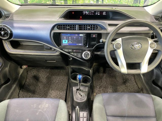 TOYOTA AQUA 2015 Image 31