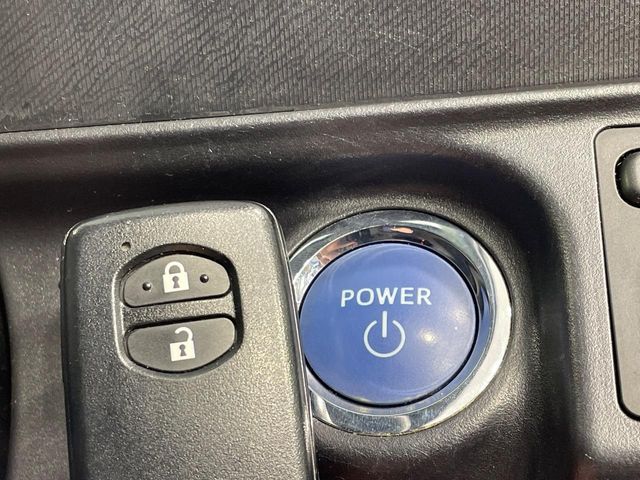 TOYOTA AQUA 2015 Image 31