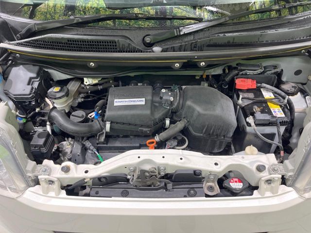 HONDA N BOX 2017 Image 31