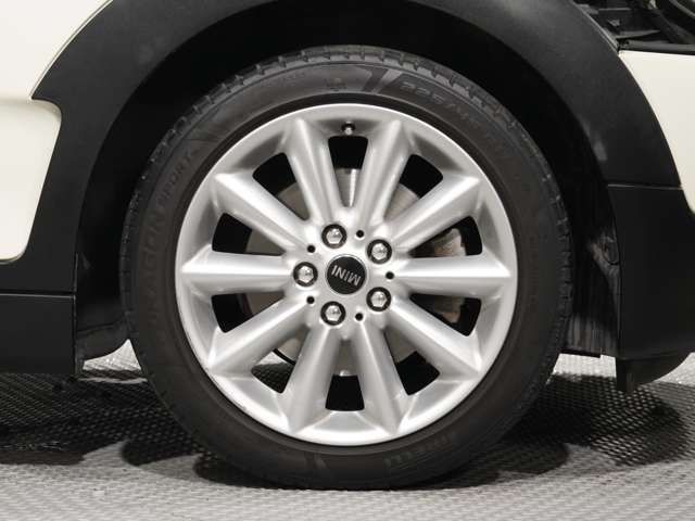 BMW MINI COOPER D CL 2016 Image 31