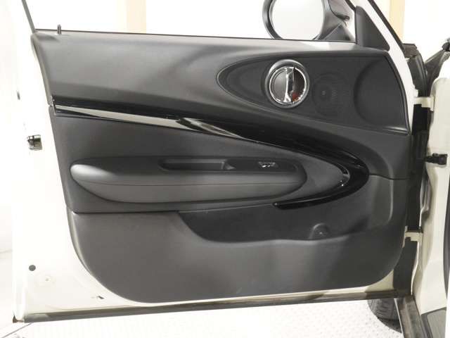 BMW MINI COOPER D CL 2016 Image 31