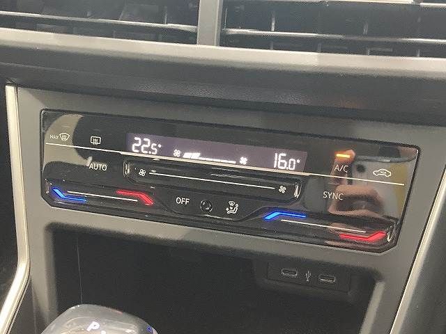 VOLKSWAGEN POLO 2023 Image 31