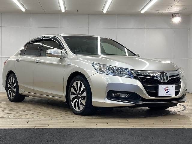 HONDA ACCORD HYBRID 2015 Image 31
