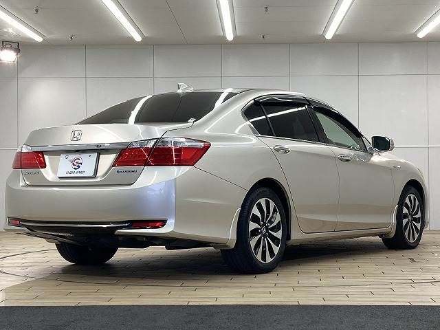 HONDA ACCORD HYBRID 2015 Image 31