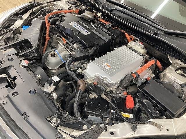 HONDA ACCORD HYBRID 2015 Image 31