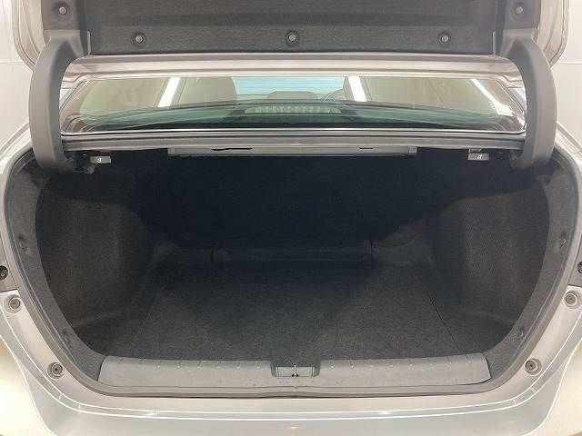 HONDA INSIGHT SEDAN 2019 Image 31