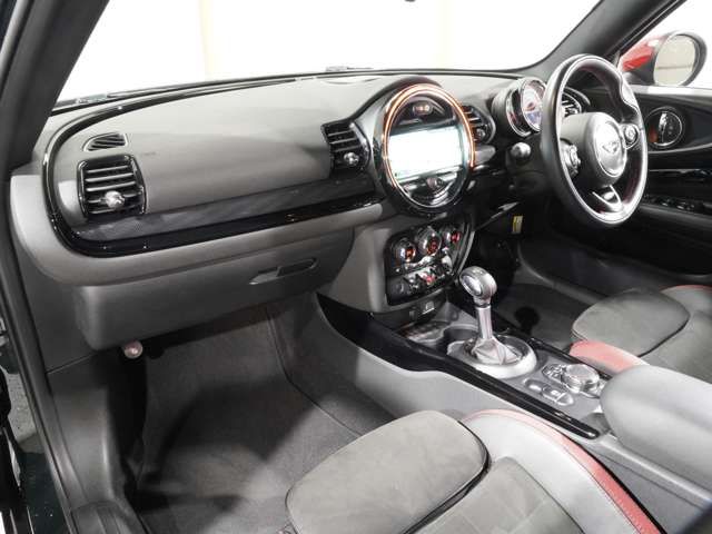 BMW MINI CLUBMAN 2019 Image 31