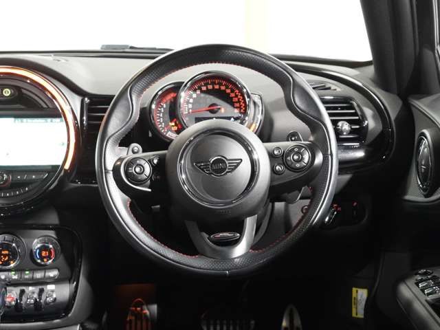 BMW MINI CLUBMAN 2019 Image 31