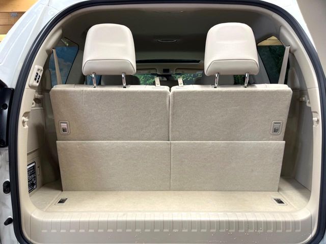 TOYOTA LANDCRUISER PRADO 2023 Image 31