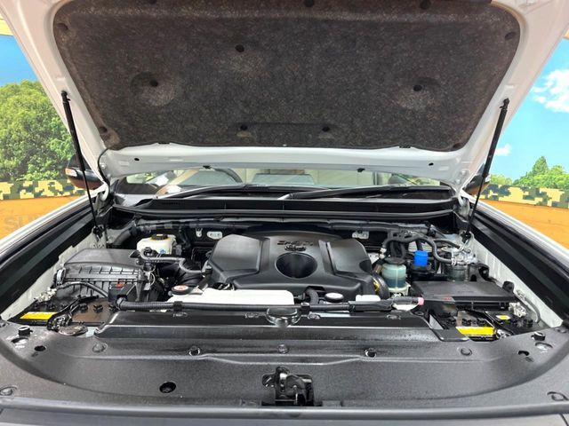 TOYOTA LANDCRUISER PRADO 2023 Image 31