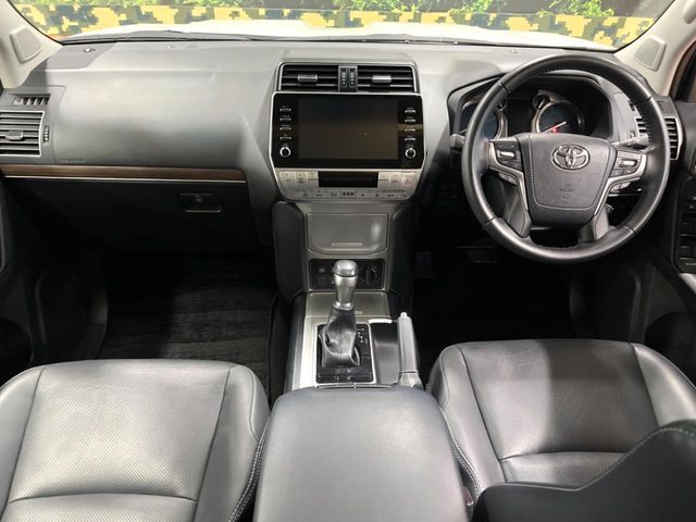 TOYOTA LANDCRUISER PRADO 2022 Image 31
