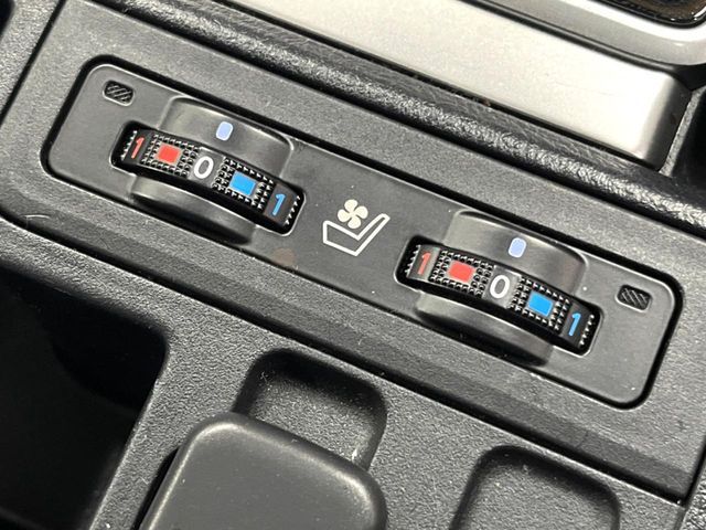 TOYOTA LANDCRUISER PRADO 2022 Image 31