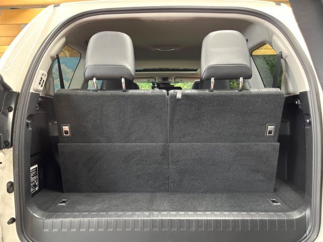 TOYOTA LANDCRUISER PRADO 2022 Image 31