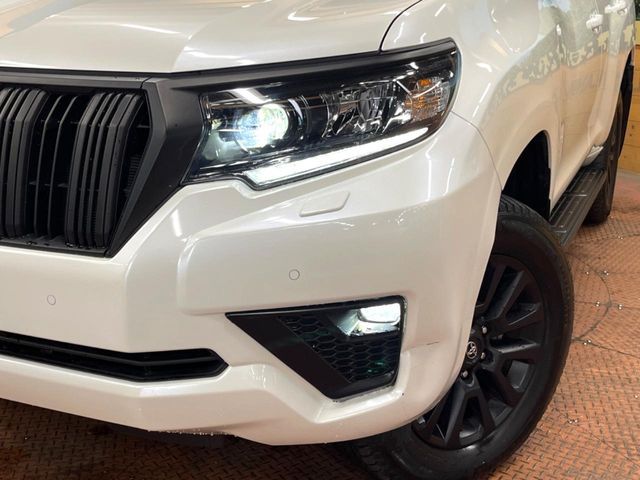 TOYOTA LANDCRUISER PRADO 2022 Image 31