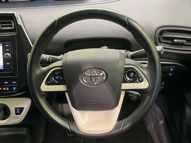 TOYOTA PRIUS 2016 Image 31