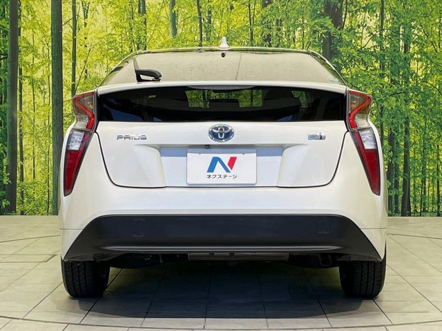 TOYOTA PRIUS 2016 Image 31