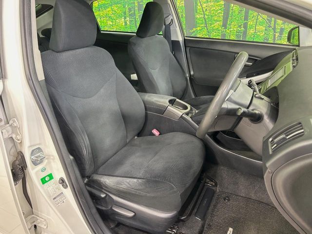 TOYOTA PRIUS 2012 Image 31