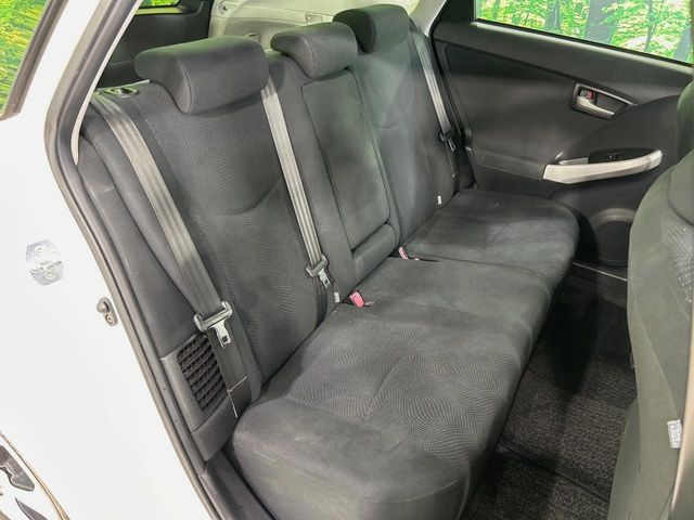 TOYOTA PRIUS 2012 Image 31