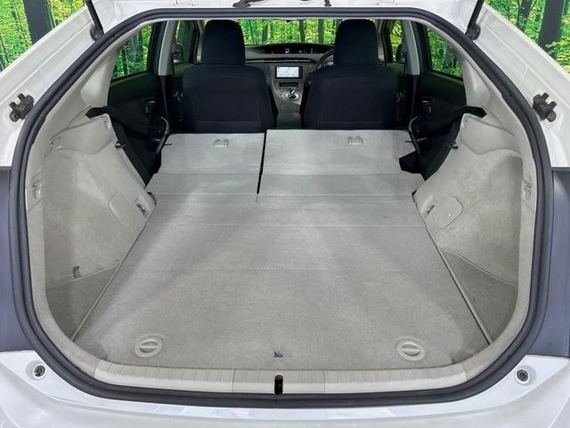 TOYOTA PRIUS 2012 Image 31