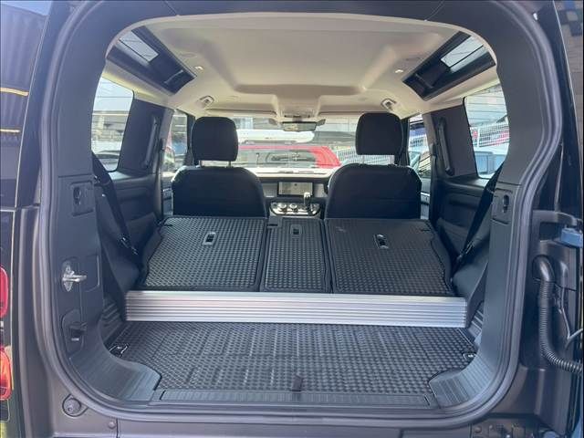 ROVER DEFENDER 2021 Image 31