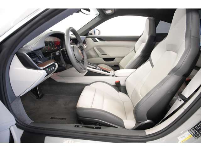 PORSCHE 911 2025 Image 31