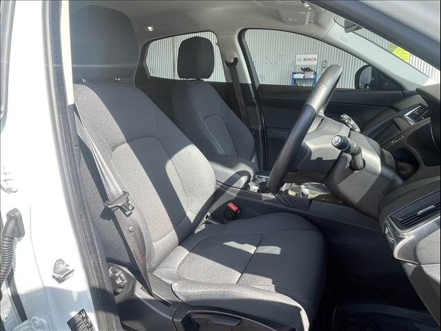 JAGUAR E-PACE 2020 Image 31