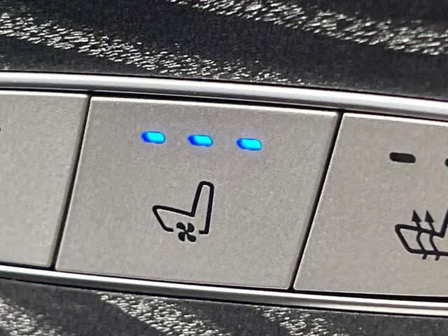 MERCEDES BENZ CLS CL 2019 Image 31