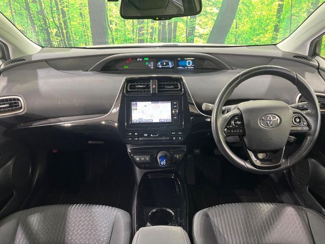 TOYOTA PRIUS 2018 Image 31