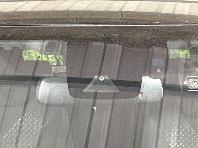 TOYOTA PRIUS 2018 Image 31