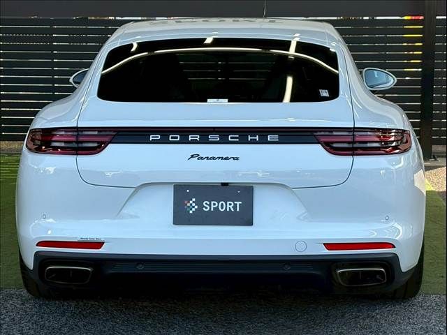 PORSCHE PANAMERA 2017 Image 31