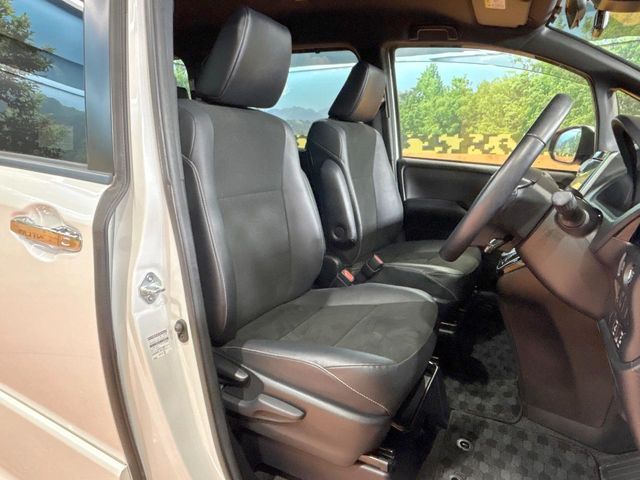 TOYOTA NOAH 2019 Image 31