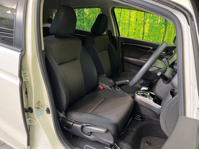 HONDA FIT HYBRID 2017 Image 31