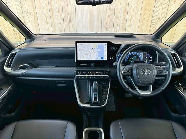 TOYOTA NOAH HYBRID 2023 Image 31