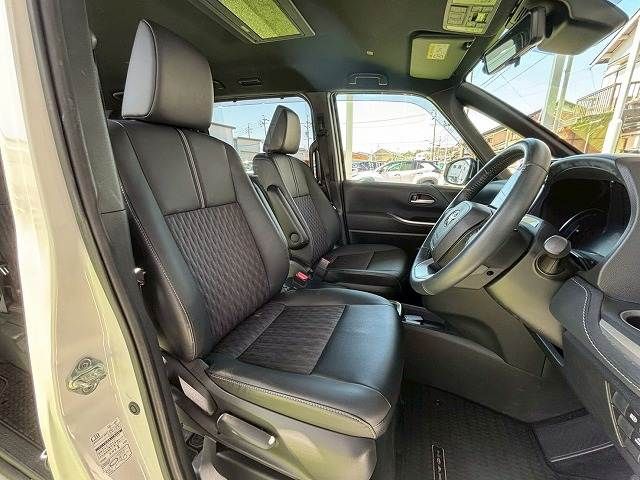 TOYOTA NOAH HYBRID 2023 Image 31