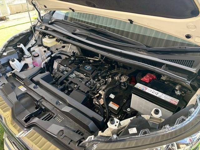 TOYOTA NOAH HYBRID 2023 Image 31