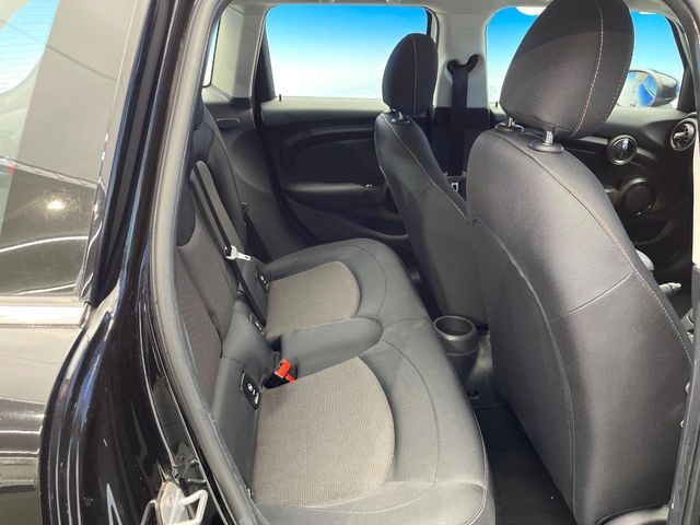 BMW MINI ONE 5DOOR 2020 Image 31