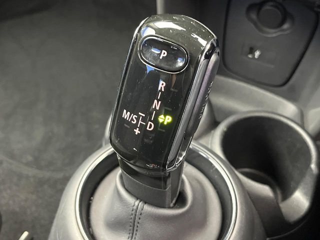 BMW MINI ONE 5DOOR 2020 Image 31