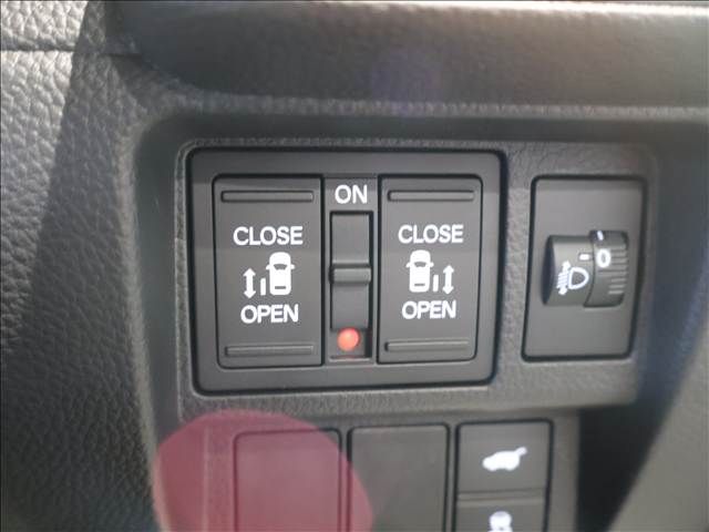 HONDA STEPWAGON E:HEV SPAD 2026 Image 31