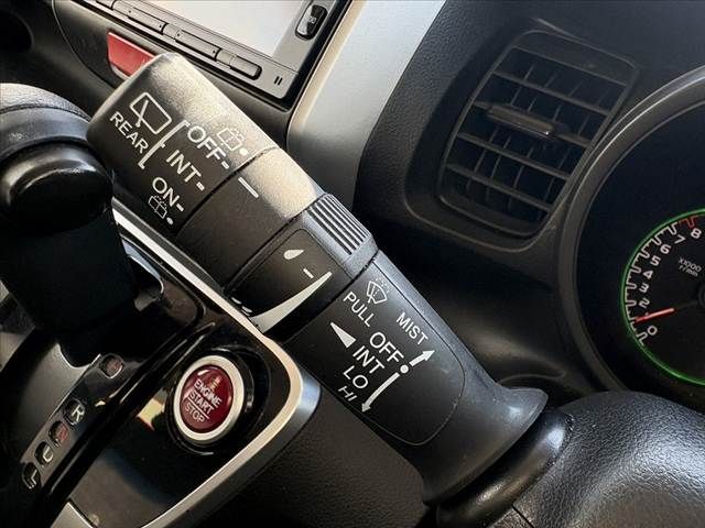 HONDA N BOX 2016 Image 31