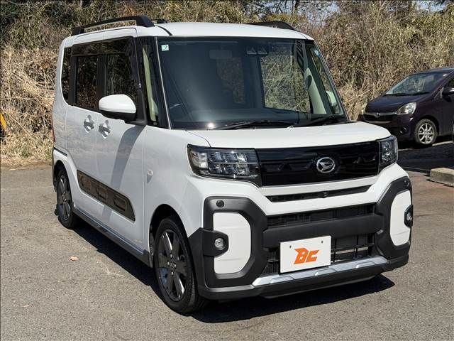 DAIHATSU TANTO FAN CROSS 2023 Image 31