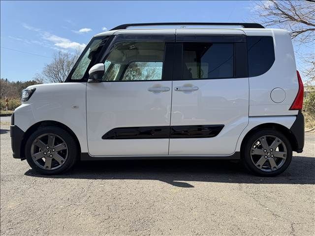 DAIHATSU TANTO FAN CROSS 2023 Image 31