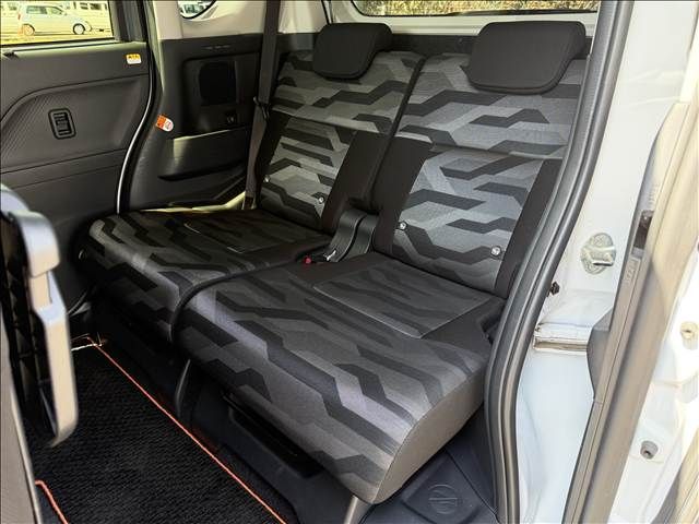 DAIHATSU TANTO FAN CROSS 2023 Image 31