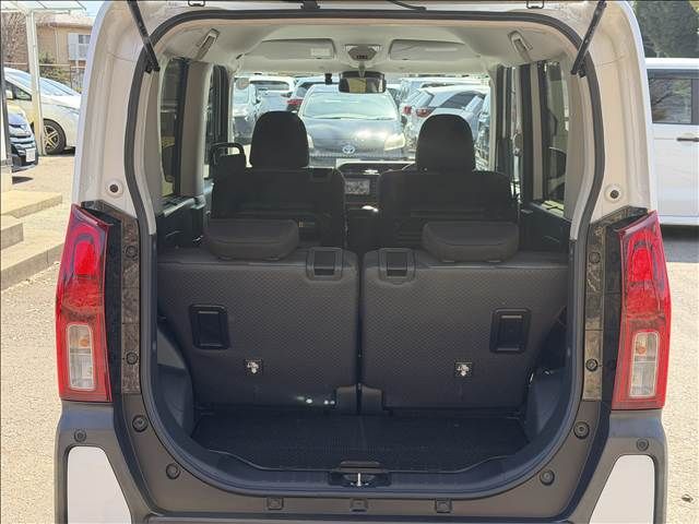 DAIHATSU TANTO FAN CROSS 2023 Image 31