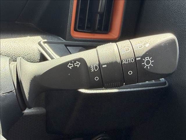 DAIHATSU TANTO FAN CROSS 2023 Image 31