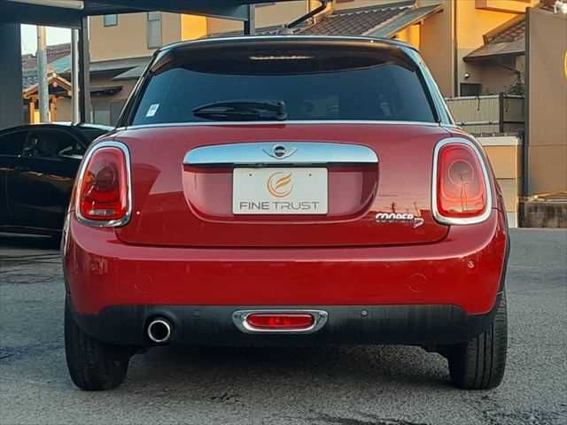 BMW MINI COOPER D 5D 2017 Image 31