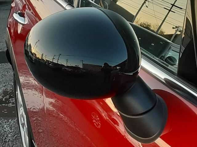 BMW MINI COOPER D 5D 2017 Image 31