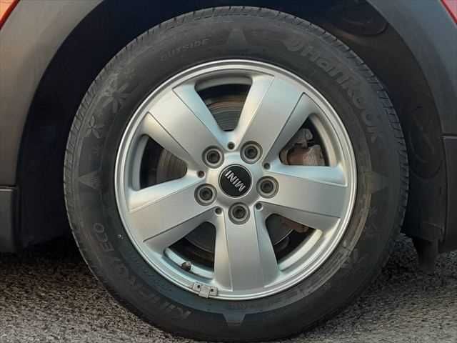 BMW MINI COOPER D 5D 2017 Image 31